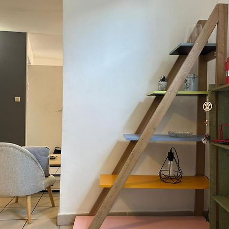 The Triplex- 3 Bedrooms In The Escutcheon! Μονπελιέ Εξωτερικό φωτογραφία