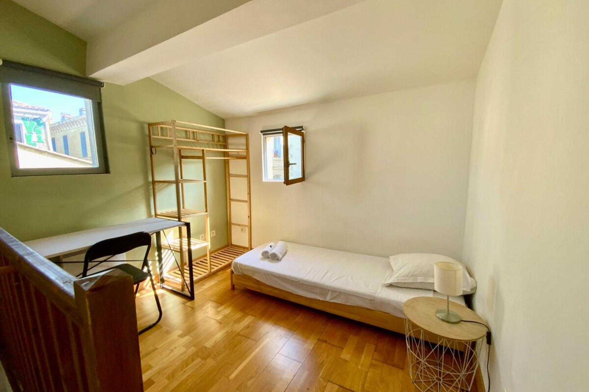The Triplex- 3 Bedrooms In The Escutcheon! Μονπελιέ Εξωτερικό φωτογραφία